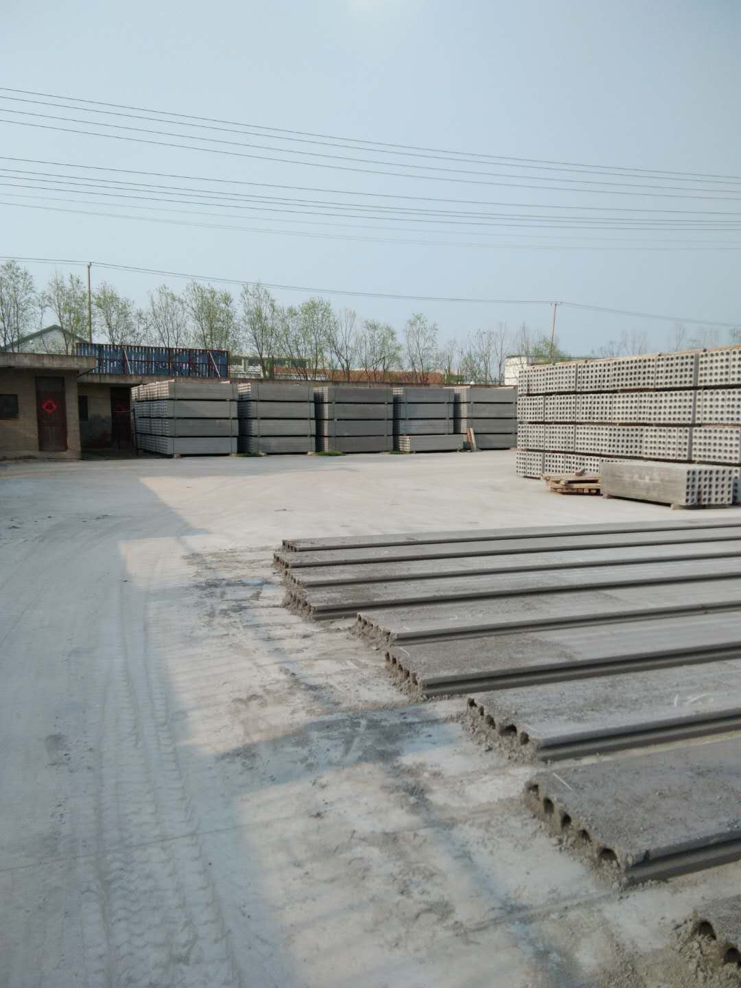 輕(qing)質牆(qiang)闆(ban)