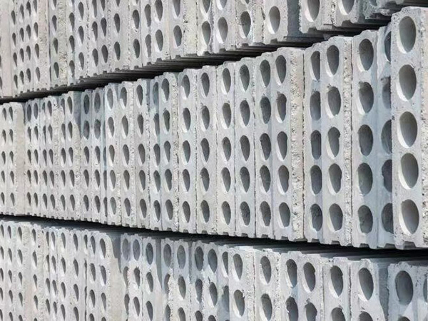 蒸(zheng)壓陶(tao)粒(li)混(hun)凝土牆闆(ban)